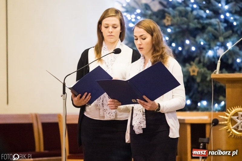 Zdjęcie w galerii na portalu naszraciborz.pl: Koncert charytatywny dla Asi Schinke w Studziennej wiadomości z regionu