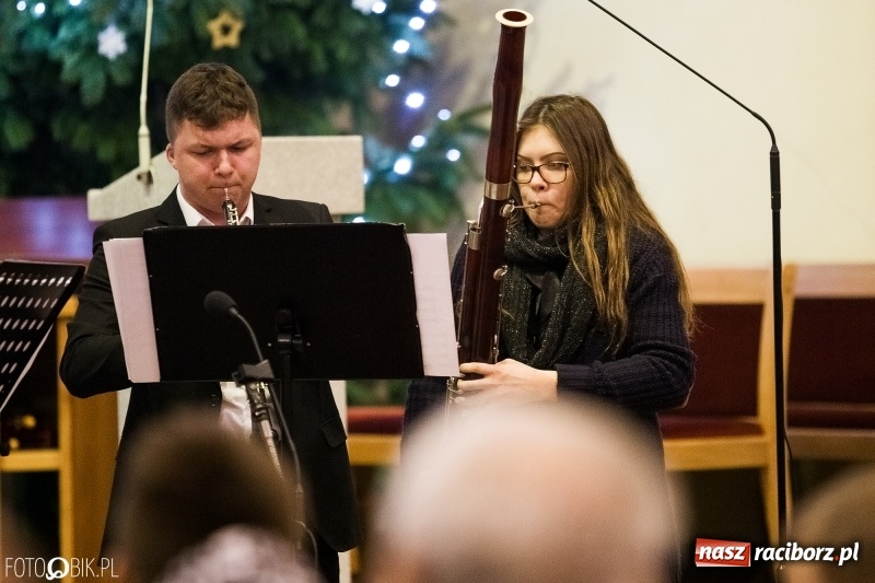 Zdjęcie w galerii na portalu naszraciborz.pl: Koncert charytatywny dla Asi Schinke w Studziennej wiadomości z regionu