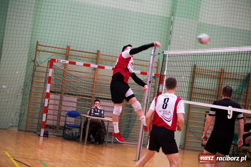 Zdjęcie w galerii na portalu naszraciborz.pl: RLPS: Zwycięstwa faworytów w IX kolejce wiadomości z regionu