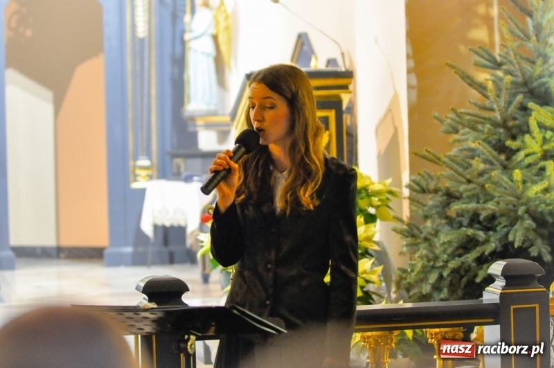 Zdjęcie w galerii na portalu naszraciborz.pl: Brzeskie kolędowanie przy żłóbku  wiadomości z regionu