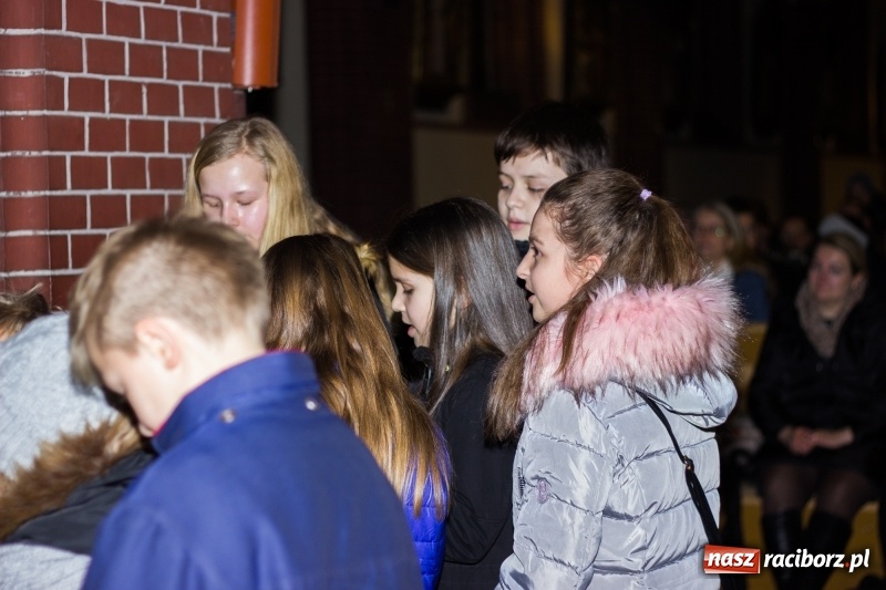 Zdjęcie w galerii na portalu naszraciborz.pl: Motocyklowe kolędowanie przy żłóbku wiadomości z regionu