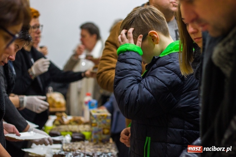 Zdjęcie w galerii na portalu naszraciborz.pl: Motocyklowe kolędowanie przy żłóbku wiadomości z regionu
