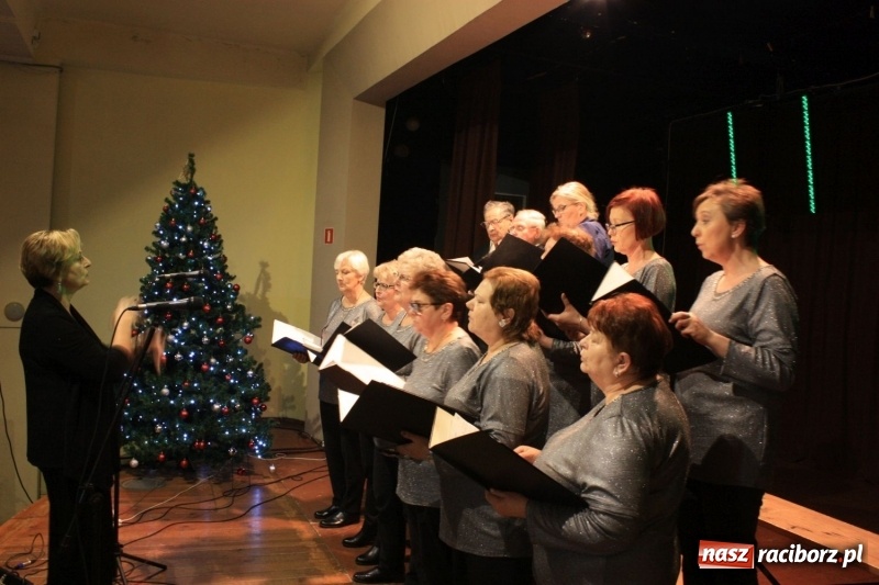 Zdjęcie w galerii na portalu naszraciborz.pl: Wieczór Kolęd w Krzanowicach za nami wiadomości z regionu