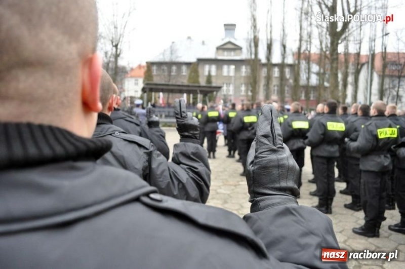 Zdjęcie w galerii na portalu naszraciborz.pl: Śląski garnizon policji ma 217 nowych stróżów prawa wiadomości z regionu