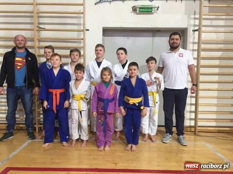 Zdjęcie w galerii na portalu naszraciborz.pl: Grad medali młodych Łamatorów w Katowicach wiadomości z regionu