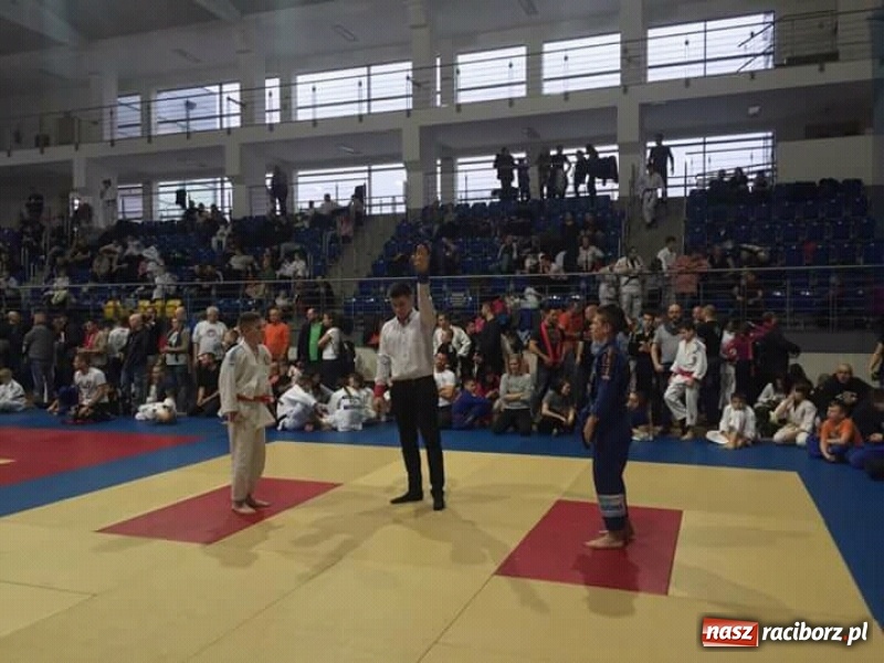 Zdjęcie w galerii na portalu naszraciborz.pl: Grad medali młodych Łamatorów w Katowicach wiadomości z regionu