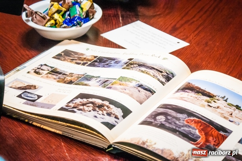 Zdjęcie w galerii na portalu naszraciborz.pl: Nagrodzony Oskarem Piotr Szuter gościł u prezydenta Raciborza wiadomości z regionu