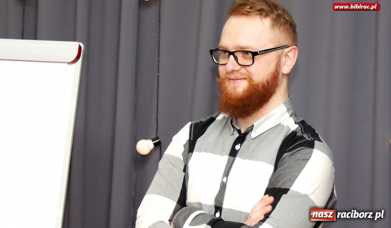 Zdjęcie w galerii na portalu naszraciborz.pl: Trener Marzeń w raciborskiej bibliotece wiadomości z regionu