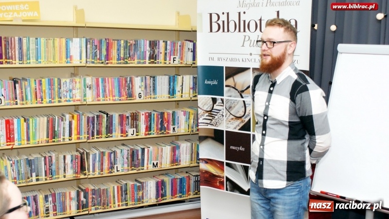 Zdjęcie w galerii na portalu naszraciborz.pl: Trener Marzeń w raciborskiej bibliotece wiadomości z regionu
