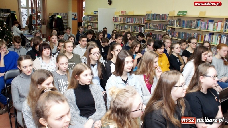 Zdjęcie w galerii na portalu naszraciborz.pl: Trener Marzeń w raciborskiej bibliotece wiadomości z regionu