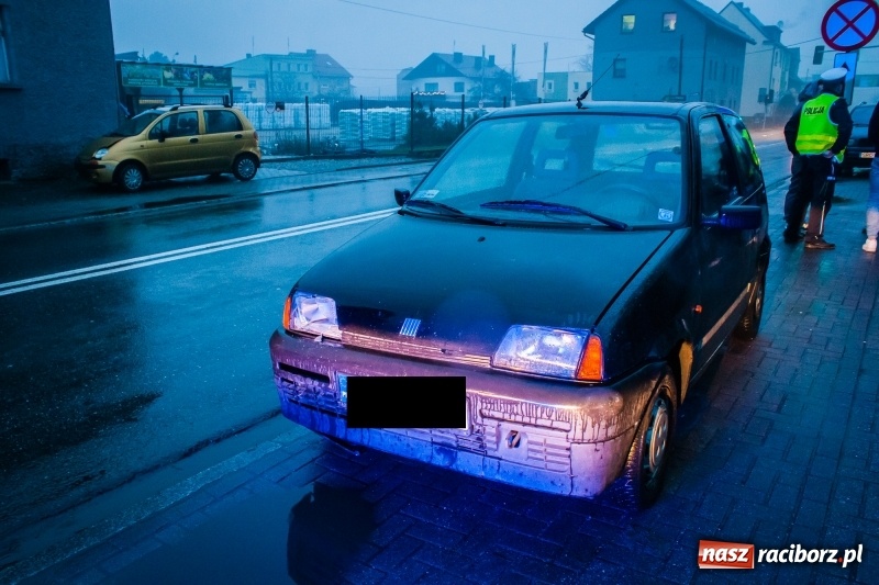 Zdjęcie w galerii na portalu naszraciborz.pl: Zderzenie czterech samochodów na ulicy Kozielskiej w Raciborzu  wiadomości z regionu