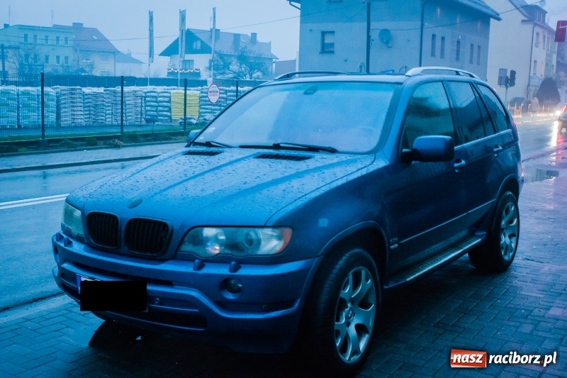 Zdjęcie w galerii na portalu naszraciborz.pl: Zderzenie czterech samochodów na ulicy Kozielskiej w Raciborzu  wiadomości z regionu