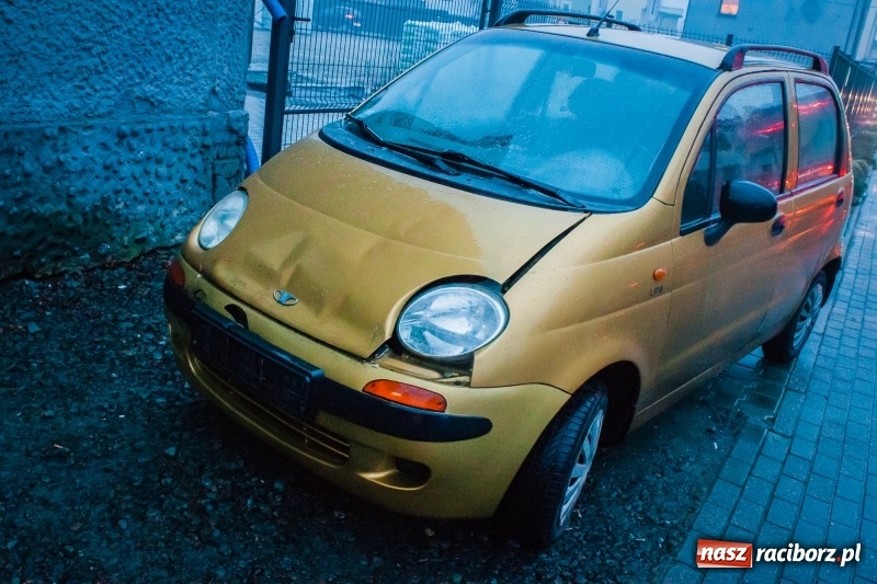 Zdjęcie w galerii na portalu naszraciborz.pl: Zderzenie czterech samochodów na ulicy Kozielskiej w Raciborzu  wiadomości z regionu