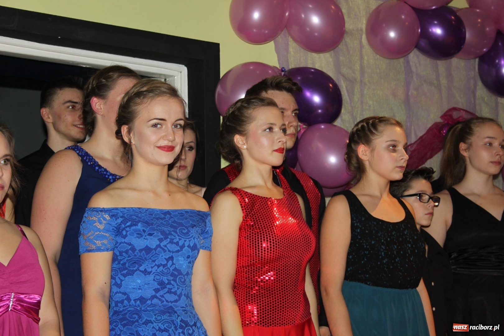 Zdjęcie w galerii na portalu naszraciborz.pl: Roztańczony MDK, czyli talenty ziemi raciborskiej wiadomości z regionu