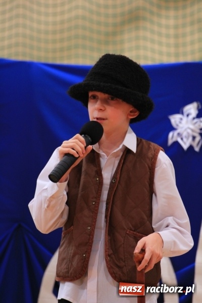 Zdjęcie w galerii na portalu naszraciborz.pl: Kolędy w języku niemieckim zabrzmiały w szkole w Kornowacu wiadomości z regionu