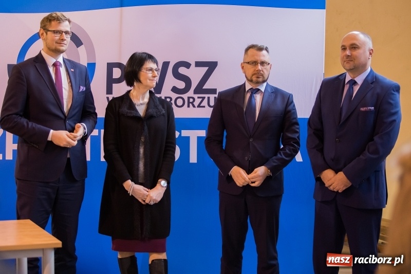 Zdjęcie w galerii na portalu naszraciborz.pl: PWSZ w Raciborzu z dofinansowaniem z Ministerstwa Sprawiedliwości wiadomości z regionu