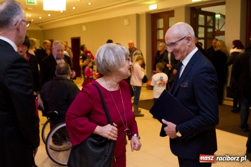 Zdjęcie w galerii na portalu naszraciborz.pl: Raciborzowi brakuje dobrze płatnych miejsc pracy. Portugalczycy, Szwedzi, Holendrzy rozważają inwestycje w naszym mieście wiadomości z regionu
