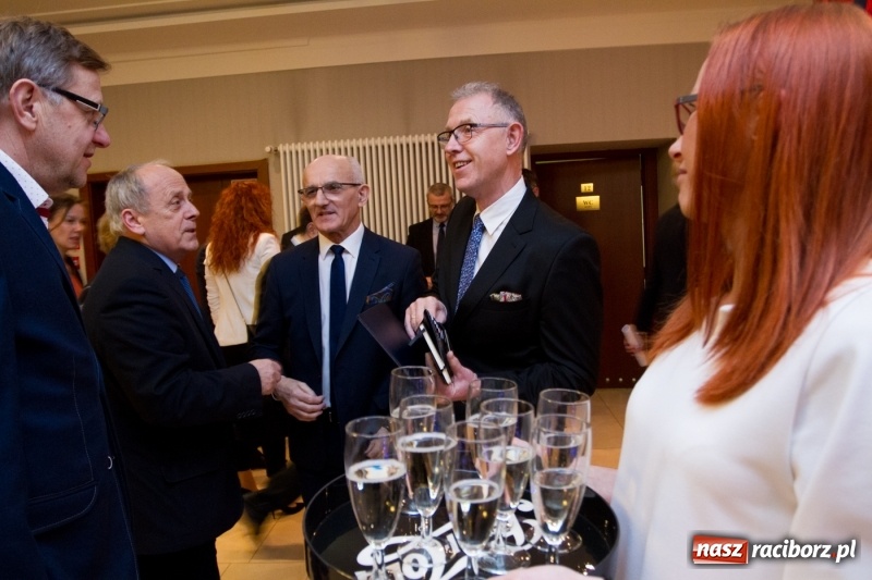 Zdjęcie w galerii na portalu naszraciborz.pl: Raciborzowi brakuje dobrze płatnych miejsc pracy. Portugalczycy, Szwedzi, Holendrzy rozważają inwestycje w naszym mieście wiadomości z regionu