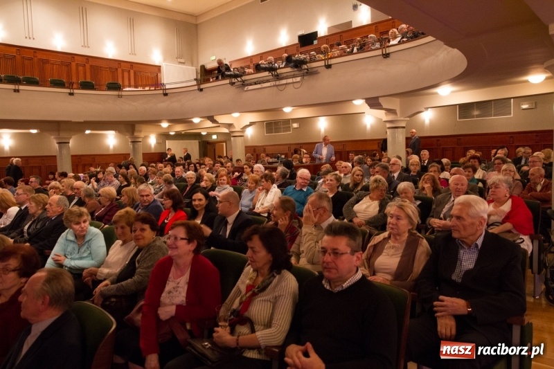 Zdjęcie w galerii na portalu naszraciborz.pl: Raciborzowi brakuje dobrze płatnych miejsc pracy. Portugalczycy, Szwedzi, Holendrzy rozważają inwestycje w naszym mieście wiadomości z regionu