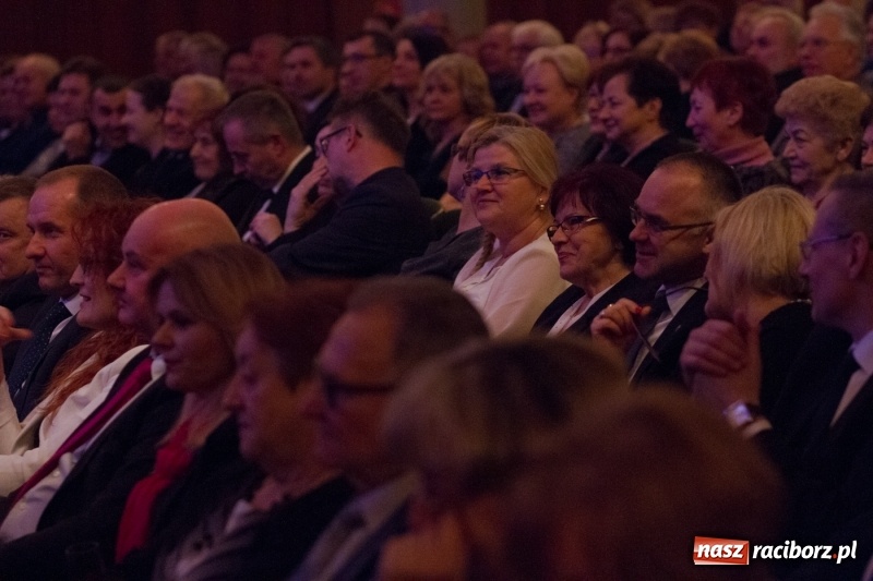 Zdjęcie w galerii na portalu naszraciborz.pl: Raciborzowi brakuje dobrze płatnych miejsc pracy. Portugalczycy, Szwedzi, Holendrzy rozważają inwestycje w naszym mieście wiadomości z regionu