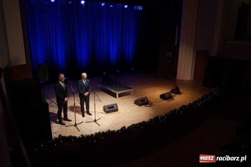 Zdjęcie w galerii na portalu naszraciborz.pl: Raciborzowi brakuje dobrze płatnych miejsc pracy. Portugalczycy, Szwedzi, Holendrzy rozważają inwestycje w naszym mieście wiadomości z regionu