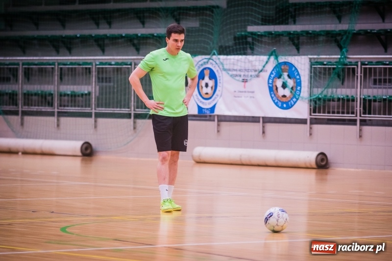 Zdjęcie w galerii na portalu naszraciborz.pl: HLPN: Piątek z I ligą futsalu wiadomości z regionu