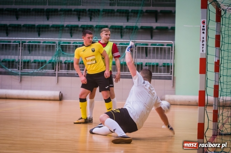Zdjęcie w galerii na portalu naszraciborz.pl: HLPN: Piątek z I ligą futsalu wiadomości z regionu