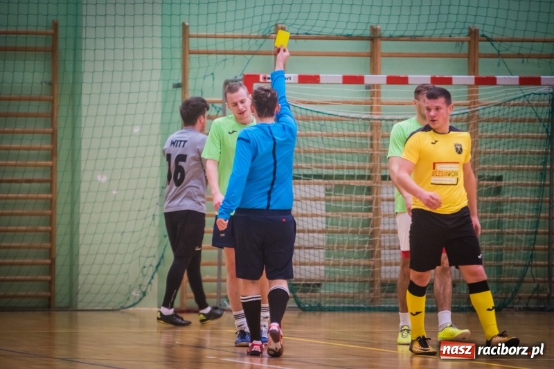 Zdjęcie w galerii na portalu naszraciborz.pl: HLPN: Piątek z I ligą futsalu wiadomości z regionu