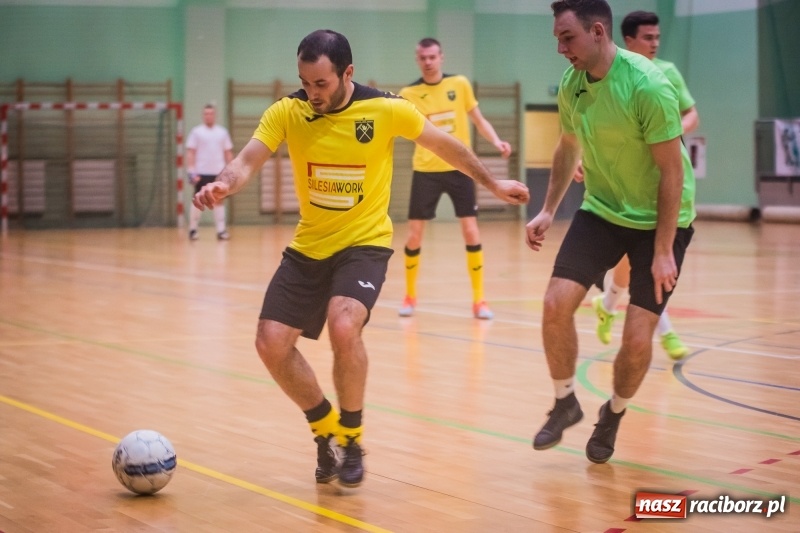 Zdjęcie w galerii na portalu naszraciborz.pl: HLPN: Piątek z I ligą futsalu wiadomości z regionu