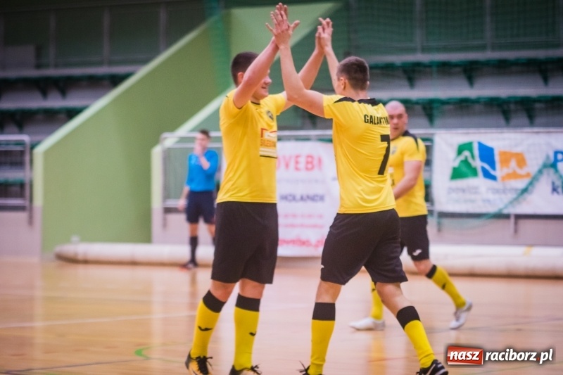 Zdjęcie w galerii na portalu naszraciborz.pl: HLPN: Piątek z I ligą futsalu wiadomości z regionu