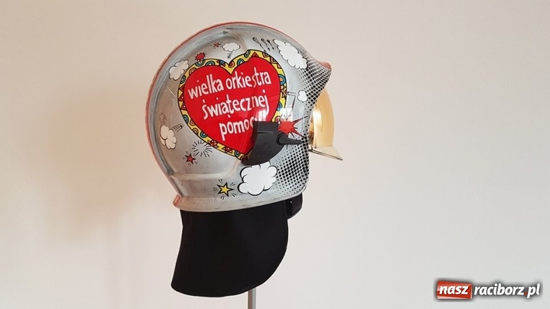 Zdjęcie w galerii na portalu naszraciborz.pl: Strażacki hełm kolekcjonerski ze złotym filtrem na aukcji WOŚP  wiadomości z regionu