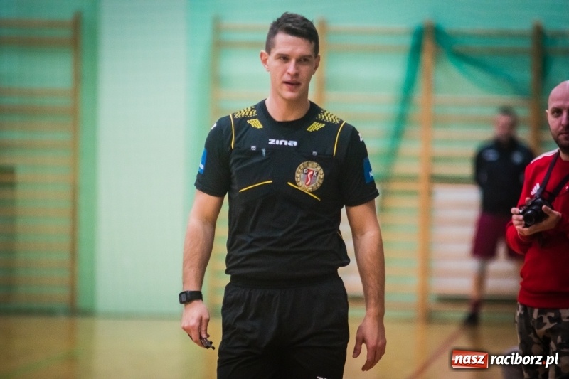 Zdjęcie w galerii na portalu naszraciborz.pl: Mistrzostwa Sędziów Piłki Nożnej w Arenie Rafako. Podokręg Racibórz nie obronił tytułu wiadomości z regionu