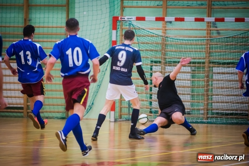 Zdjęcie w galerii na portalu naszraciborz.pl: Mistrzostwa Sędziów Piłki Nożnej w Arenie Rafako. Podokręg Racibórz nie obronił tytułu wiadomości z regionu