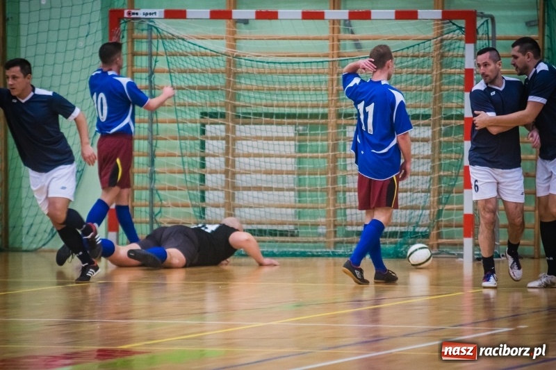 Zdjęcie w galerii na portalu naszraciborz.pl: Mistrzostwa Sędziów Piłki Nożnej w Arenie Rafako. Podokręg Racibórz nie obronił tytułu wiadomości z regionu