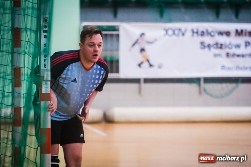 Zdjęcie w galerii na portalu naszraciborz.pl: Mistrzostwa Sędziów Piłki Nożnej w Arenie Rafako. Podokręg Racibórz nie obronił tytułu wiadomości z regionu