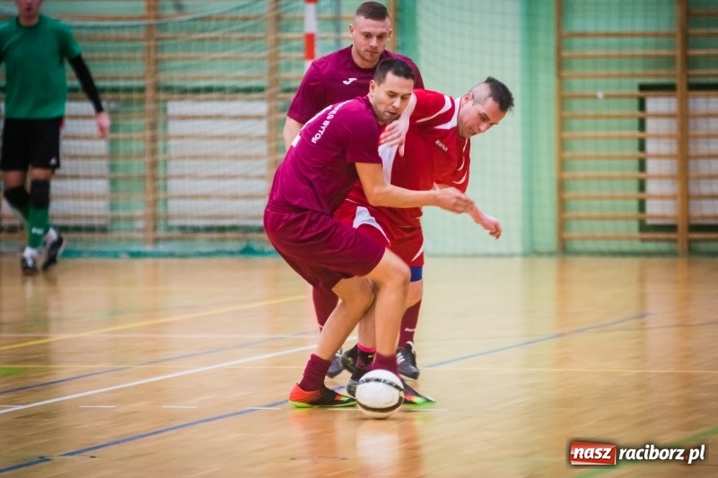Zdjęcie w galerii na portalu naszraciborz.pl: Mistrzostwa Sędziów Piłki Nożnej w Arenie Rafako. Podokręg Racibórz nie obronił tytułu wiadomości z regionu