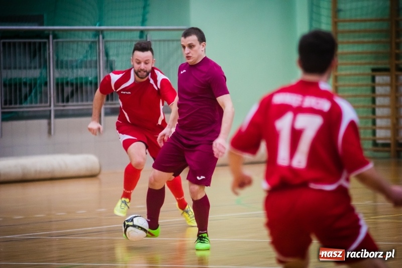 Zdjęcie w galerii na portalu naszraciborz.pl: Mistrzostwa Sędziów Piłki Nożnej w Arenie Rafako. Podokręg Racibórz nie obronił tytułu wiadomości z regionu