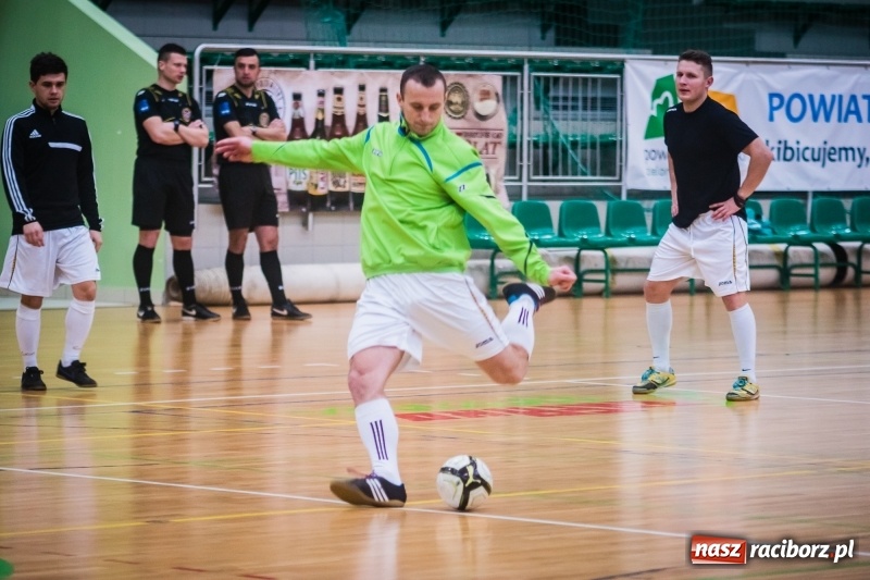 Zdjęcie w galerii na portalu naszraciborz.pl: Mistrzostwa Sędziów Piłki Nożnej w Arenie Rafako. Podokręg Racibórz nie obronił tytułu wiadomości z regionu