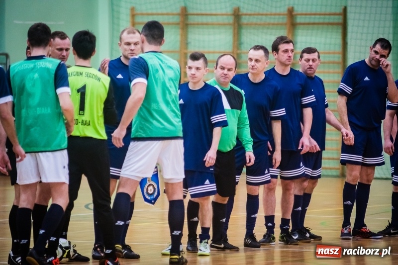 Zdjęcie w galerii na portalu naszraciborz.pl: Mistrzostwa Sędziów Piłki Nożnej w Arenie Rafako. Podokręg Racibórz nie obronił tytułu wiadomości z regionu