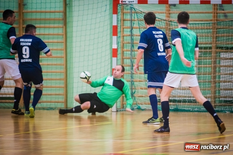 Zdjęcie w galerii na portalu naszraciborz.pl: Mistrzostwa Sędziów Piłki Nożnej w Arenie Rafako. Podokręg Racibórz nie obronił tytułu wiadomości z regionu