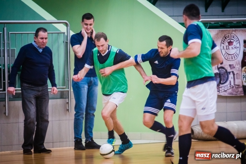 Zdjęcie w galerii na portalu naszraciborz.pl: Mistrzostwa Sędziów Piłki Nożnej w Arenie Rafako. Podokręg Racibórz nie obronił tytułu wiadomości z regionu