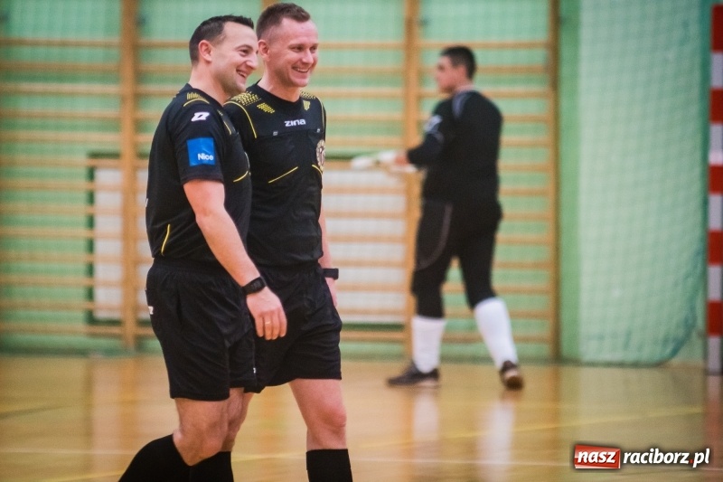 Zdjęcie w galerii na portalu naszraciborz.pl: Mistrzostwa Sędziów Piłki Nożnej w Arenie Rafako. Podokręg Racibórz nie obronił tytułu wiadomości z regionu