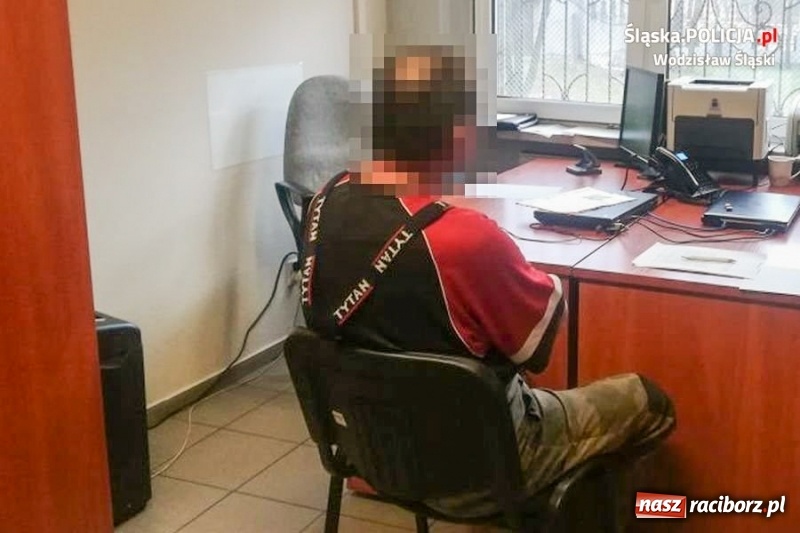 Zdjęcie w galerii na portalu naszraciborz.pl: Zatrzymano podejrzanego o potrącenie policjanta. Ukrywał się w pomieszczeniu gospodarczym  wiadomości z regionu