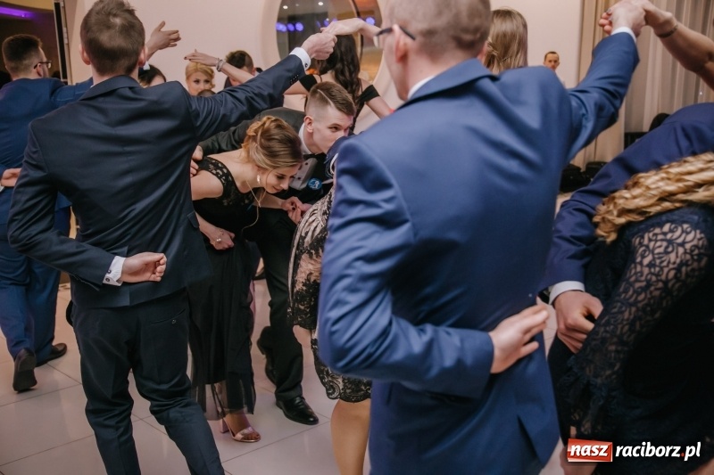 Zdjęcie w galerii na portalu naszraciborz.pl: Gastronomik na balu maturalnym w Rogowie  wiadomości z regionu