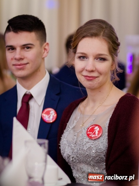 Zdjęcie w galerii na portalu naszraciborz.pl: Gastronomik na balu maturalnym w Rogowie  wiadomości z regionu