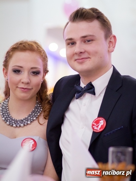 Zdjęcie w galerii na portalu naszraciborz.pl: Gastronomik na balu maturalnym w Rogowie  wiadomości z regionu
