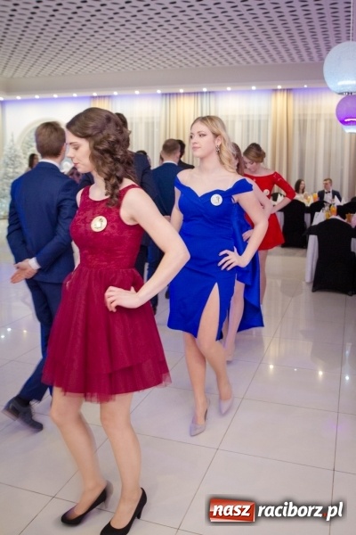 Zdjęcie w galerii na portalu naszraciborz.pl: Gastronomik na balu maturalnym w Rogowie  wiadomości z regionu