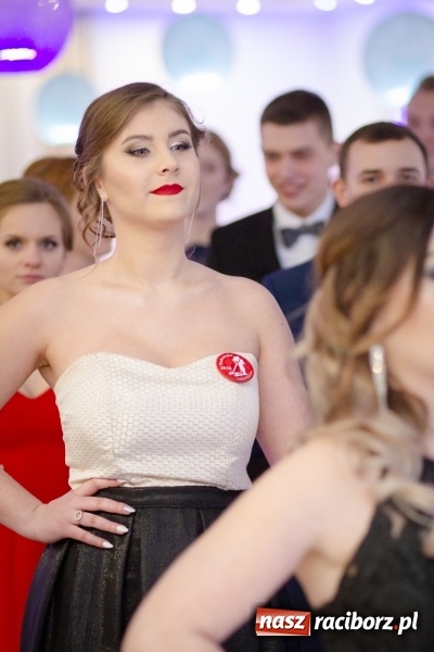 Zdjęcie w galerii na portalu naszraciborz.pl: Gastronomik na balu maturalnym w Rogowie  wiadomości z regionu