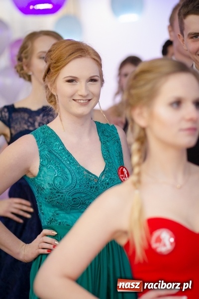 Zdjęcie w galerii na portalu naszraciborz.pl: Gastronomik na balu maturalnym w Rogowie  wiadomości z regionu