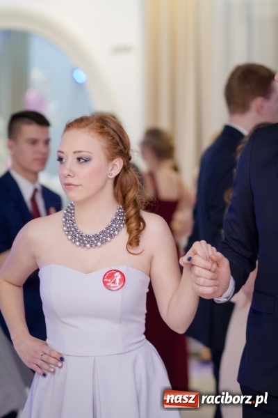 Zdjęcie w galerii na portalu naszraciborz.pl: Gastronomik na balu maturalnym w Rogowie  wiadomości z regionu